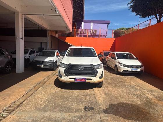 TOYOTA HILUX 2.8 D-4D TURBO DIESEL CD POWER PACK 4X4 AUTOMÁTICO TOYOTA HILUX 2.8 D-4D TURBO DIESEL CD POWER PACK 4X4 AUTOMÁTICO